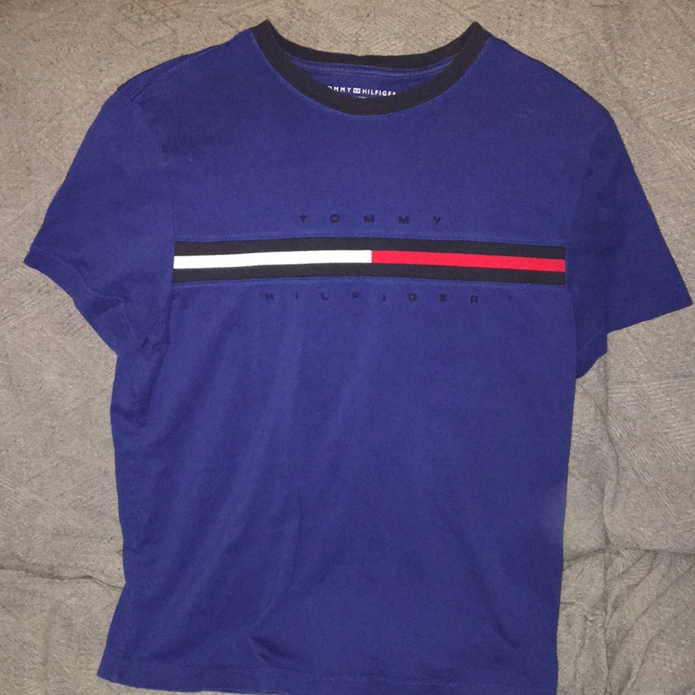Mens size medium Tommy Hilfiger t shirt